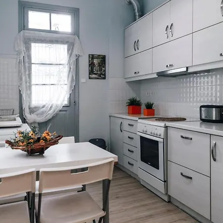 Monastiraki-Psiri, Old Town, 3-Bdr Apt, Sleep 6-10P, Spacious Court Yard Athens Exterior photo