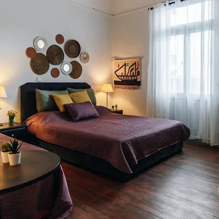 Monastiraki-Psiri, Old Town, 3-Bdr Apt, Sleep 6-10P, Spacious Court Yard Athens Exterior photo