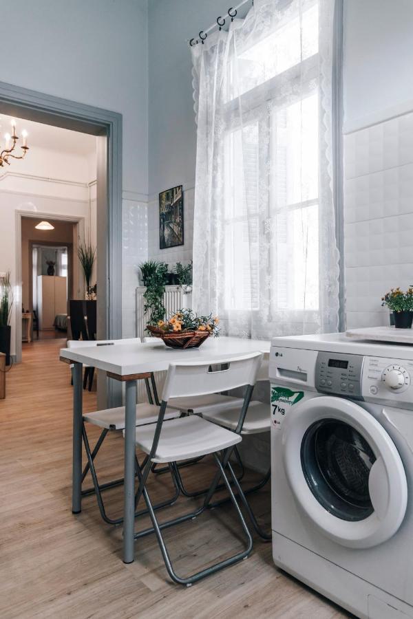 Διαμέρισμα Monastiraki-psiri, Old Town, 3-bdr Apt, Sleep 6-10p, Spacious Court Yard